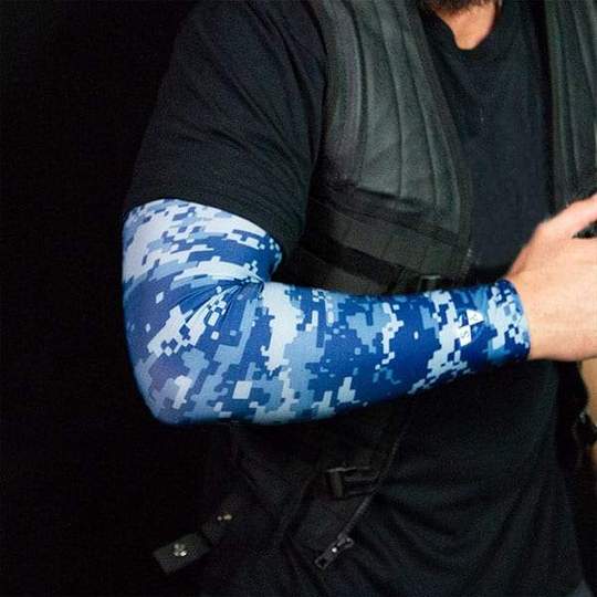 Single Arm Shield | Digi Camo | Blue